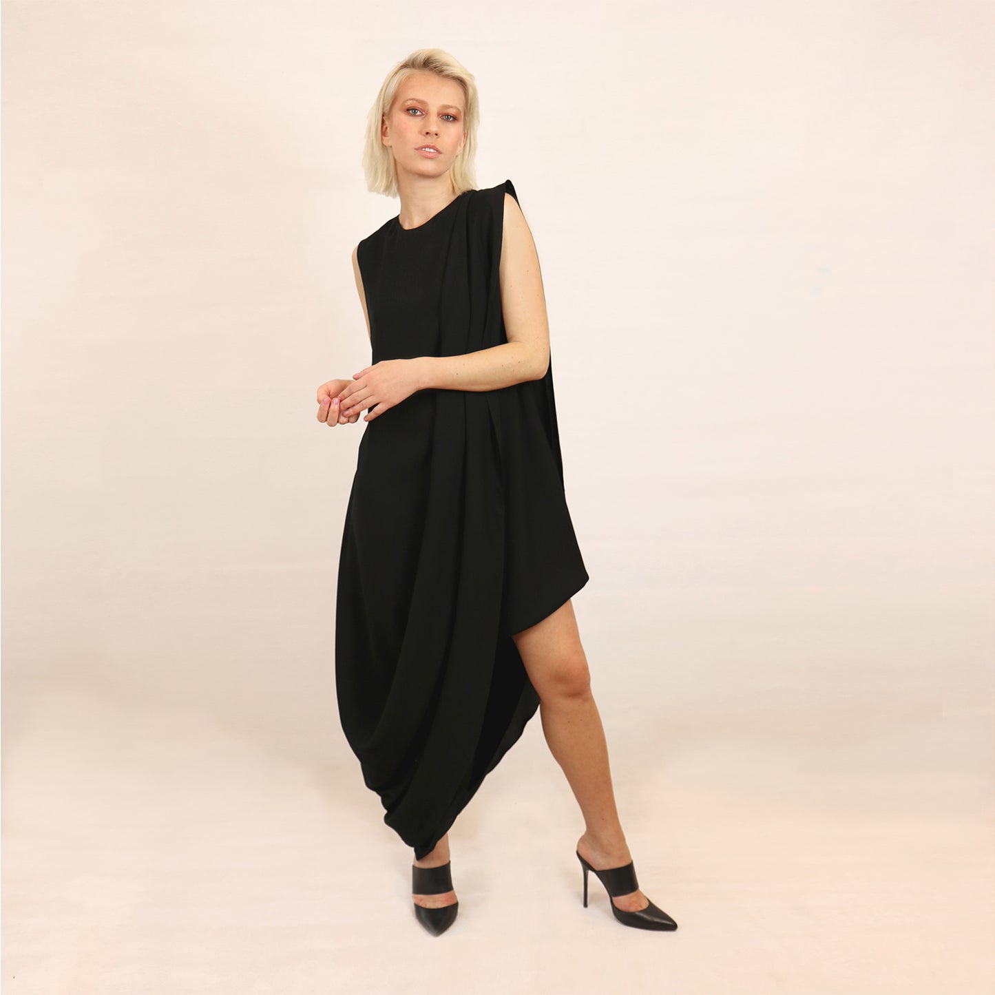 ASYMMETRIC BLACK CLAN DRESS