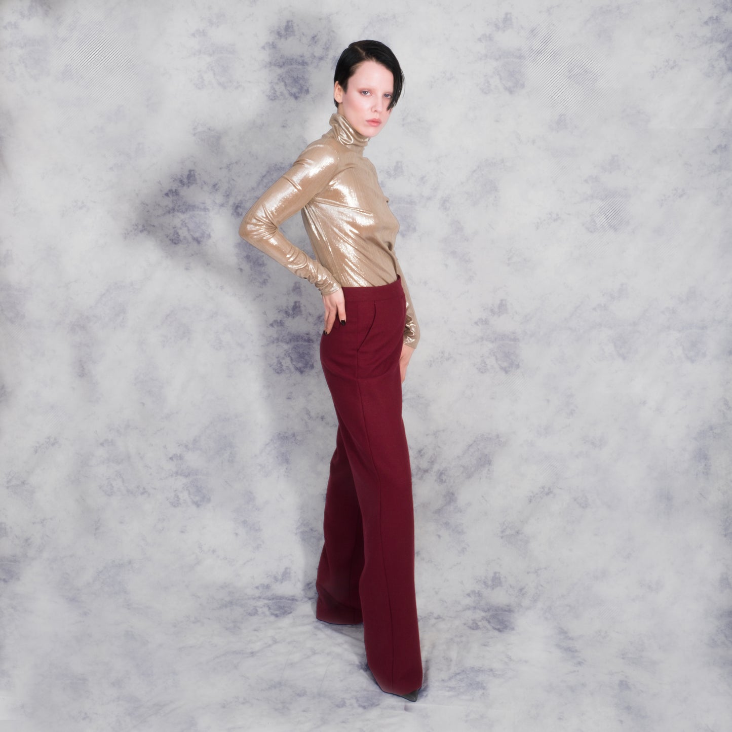 GOLD POLONECK TOP