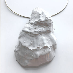 OYSTER SHELL NECKLACE